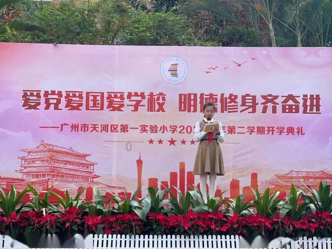 这双鞋有人知道是哪一款吗？